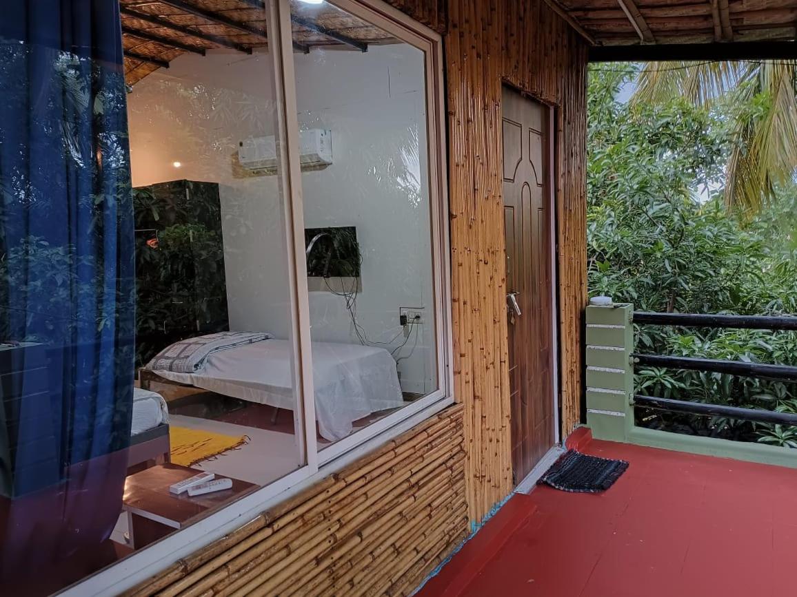 Lotus Riya Home Stay Hampi Zewnętrze zdjęcie